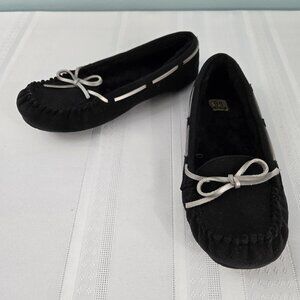 Women's Black Suede Moccasin Slipper Size 5-6